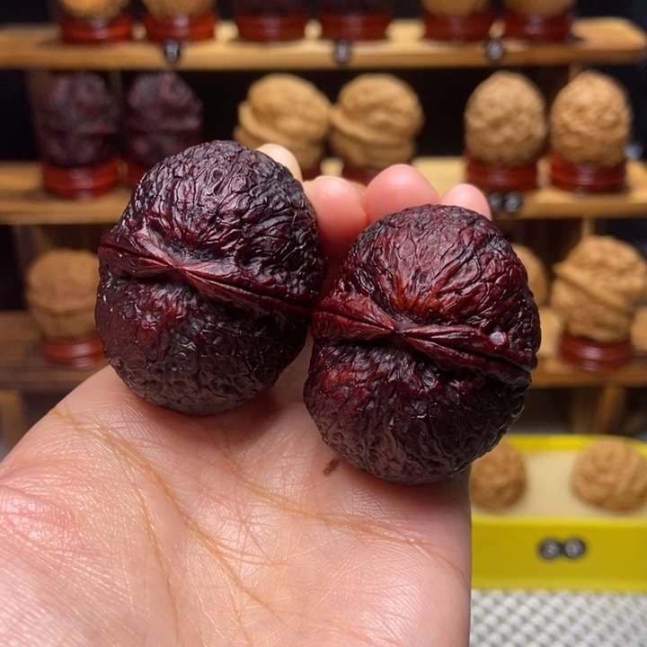 文玩核桃吊坠泰伦8