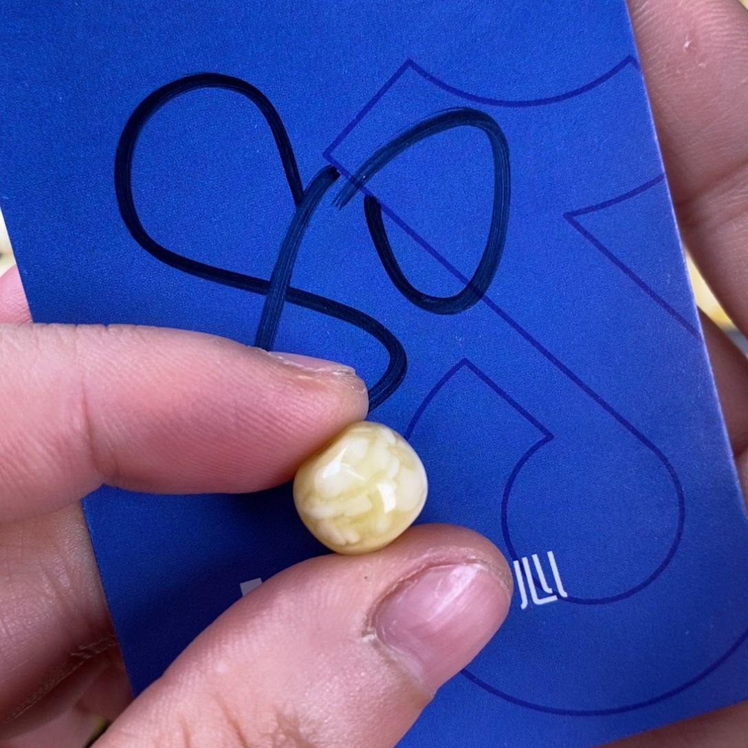 蜜蜡裸石未镶嵌雪*蜜蜡