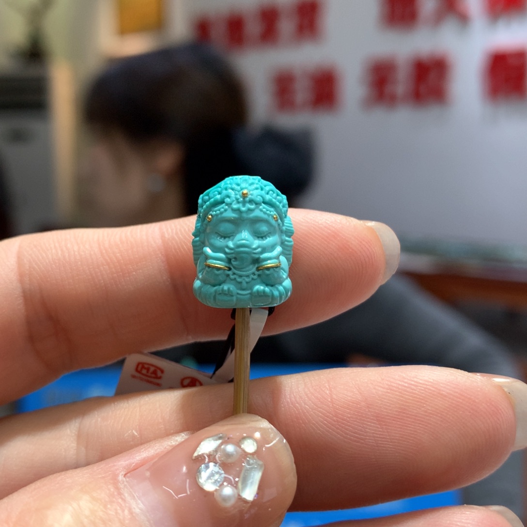绿松石配饰未镶嵌