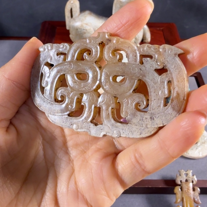 四****和田玉未镶嵌挂件