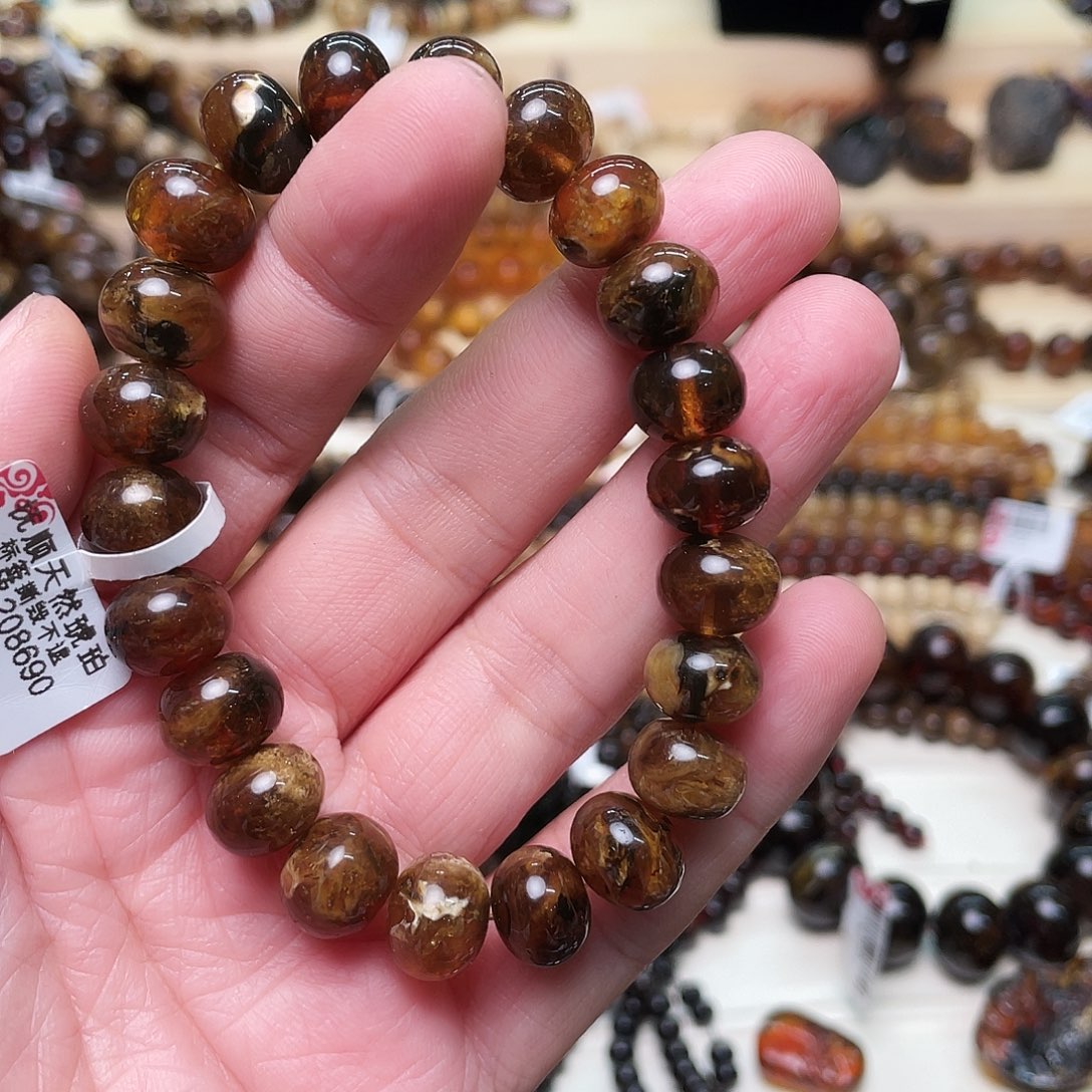 琥珀裸石未镶嵌十一10655