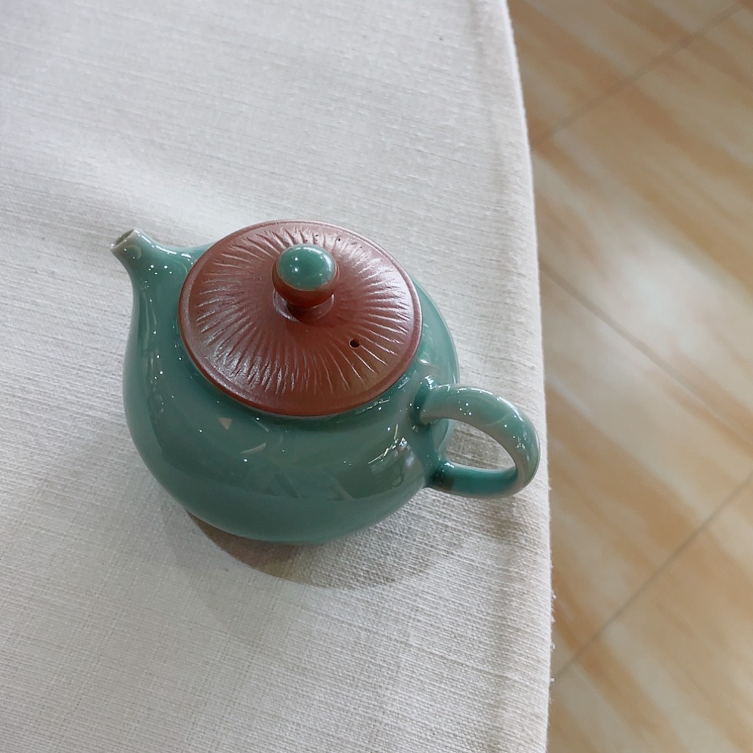 青瓷哈哈哈哈哈哈哈哈