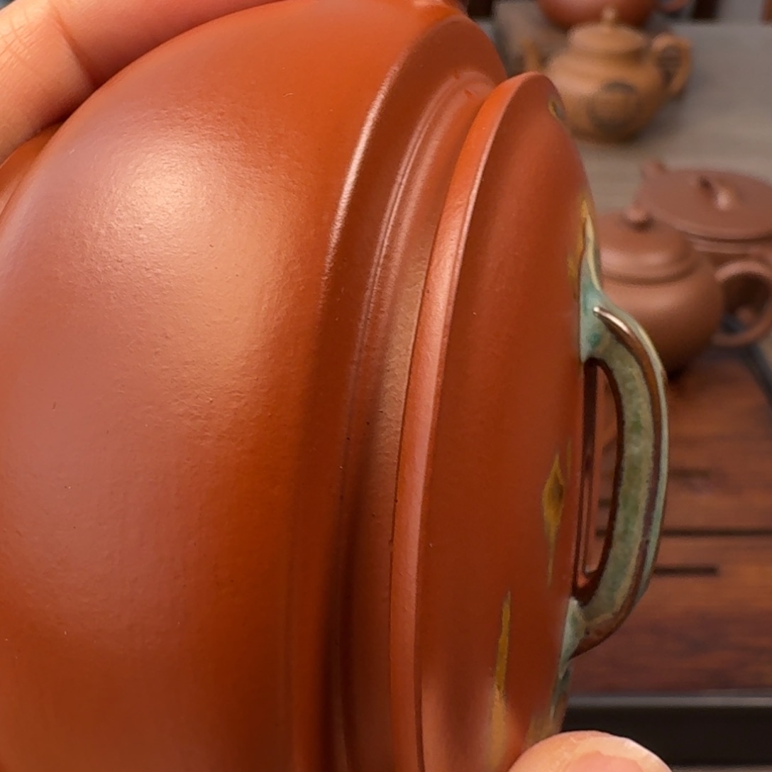 紫砂茶壶小*子原产地原夸张原矿原矿的特征及