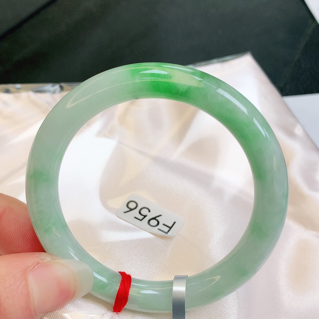 【闪购商品】翡翠手镯未镶嵌缅甸天然a货翡翠