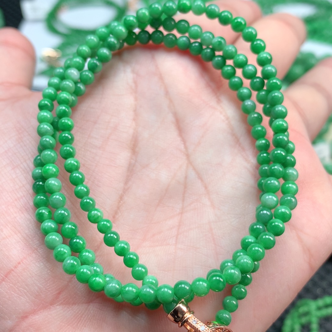 翡翠手链未镶嵌翡翠