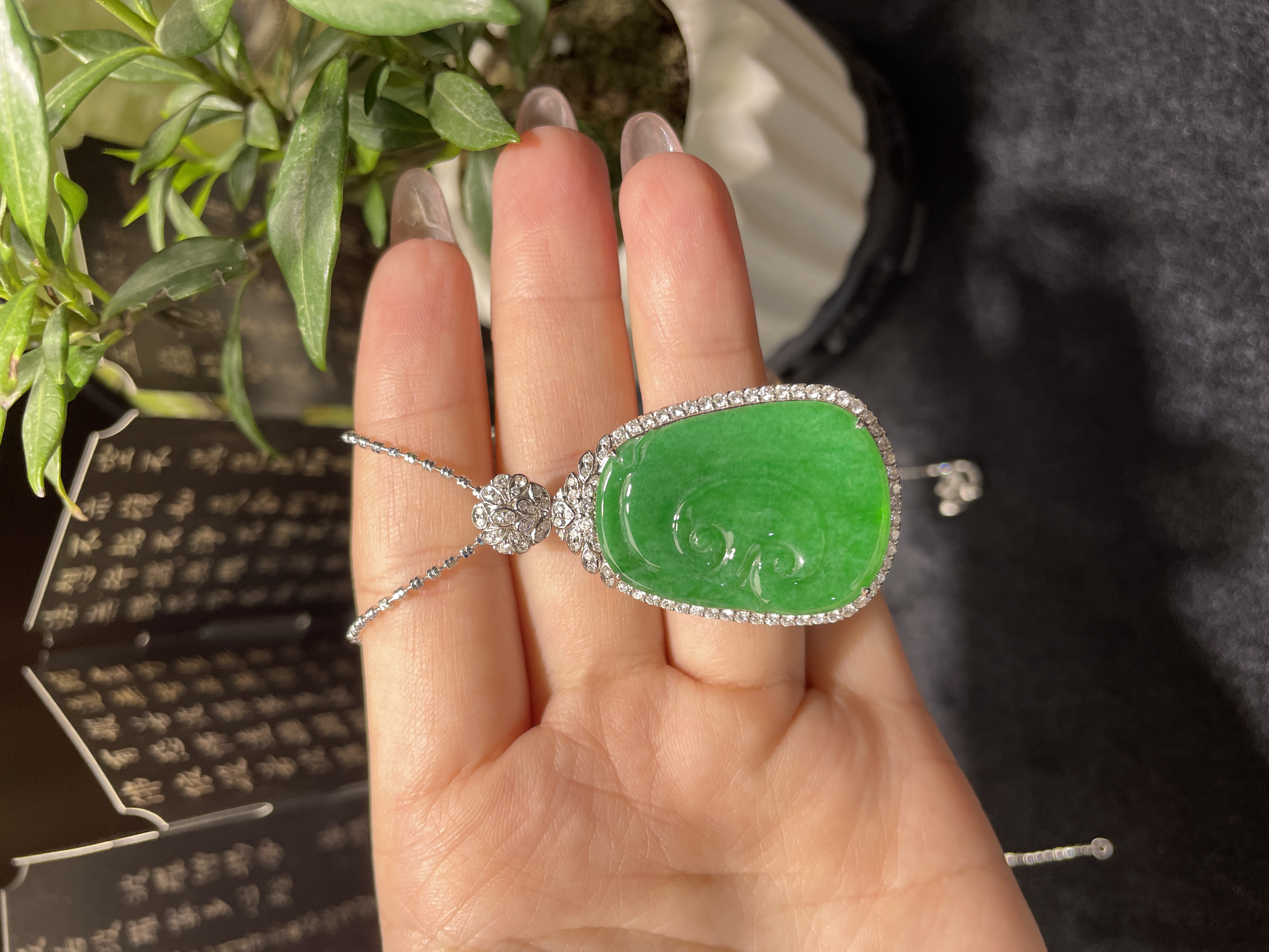 天然缅甸A货翡翠18K满绿如意精致大气