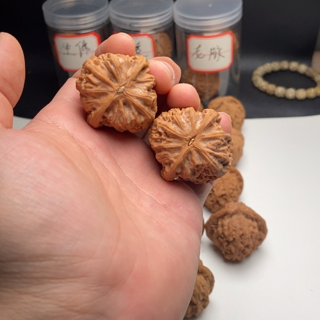 文玩核桃把件雅**虎鸡心