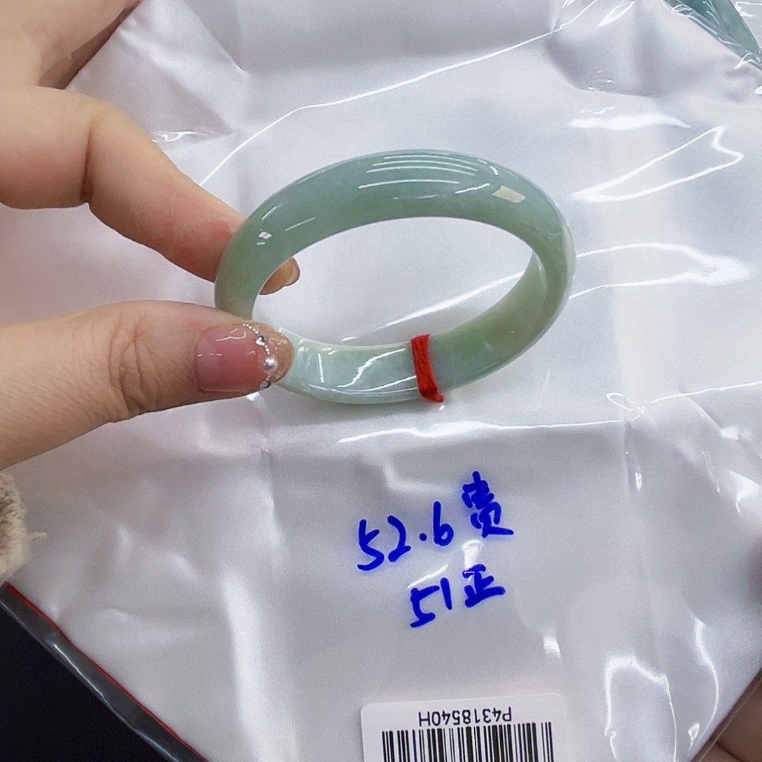 翡翠手镯未镶嵌天然缅甸翡翠手镯