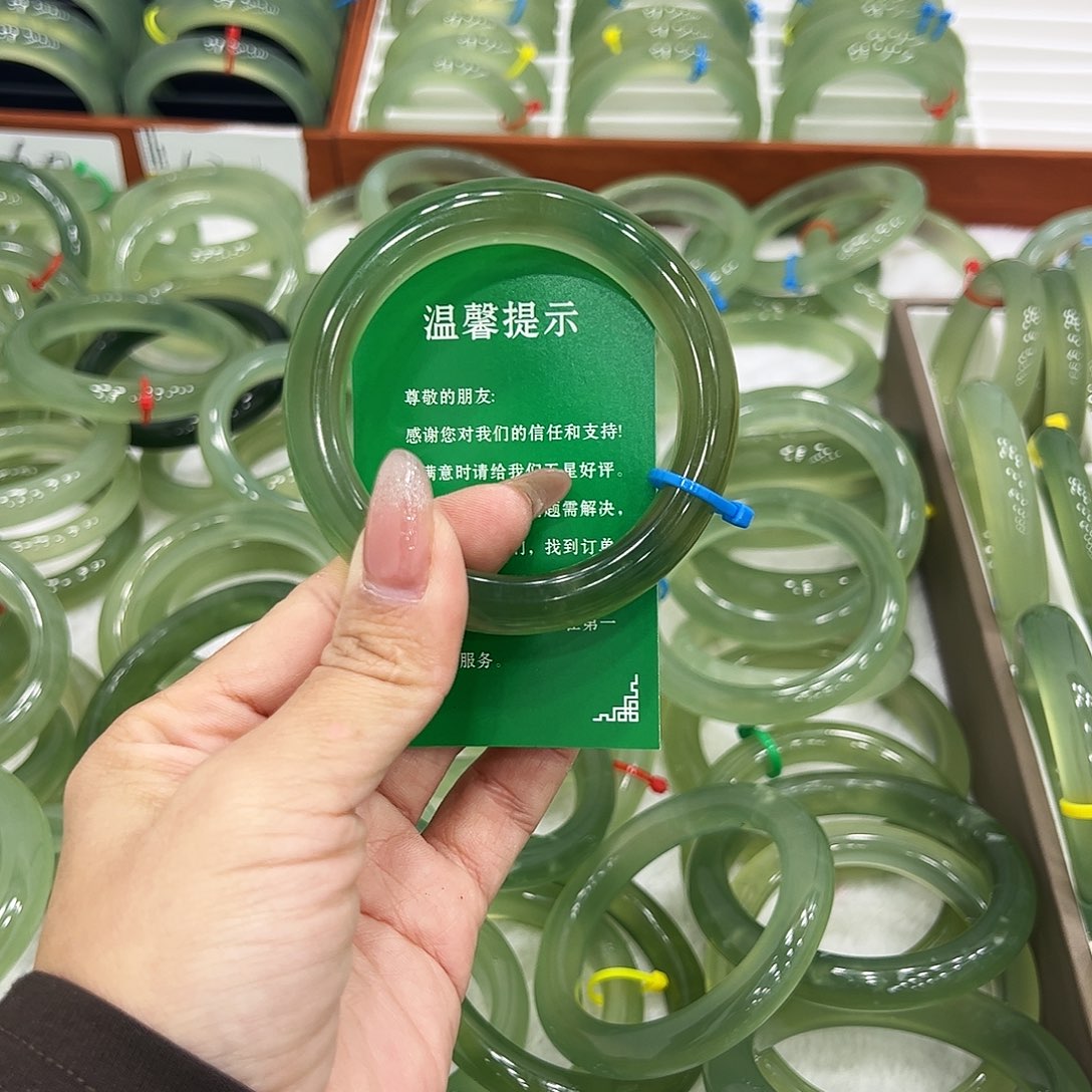 柚***茶蛇纹石玉未镶嵌手镯