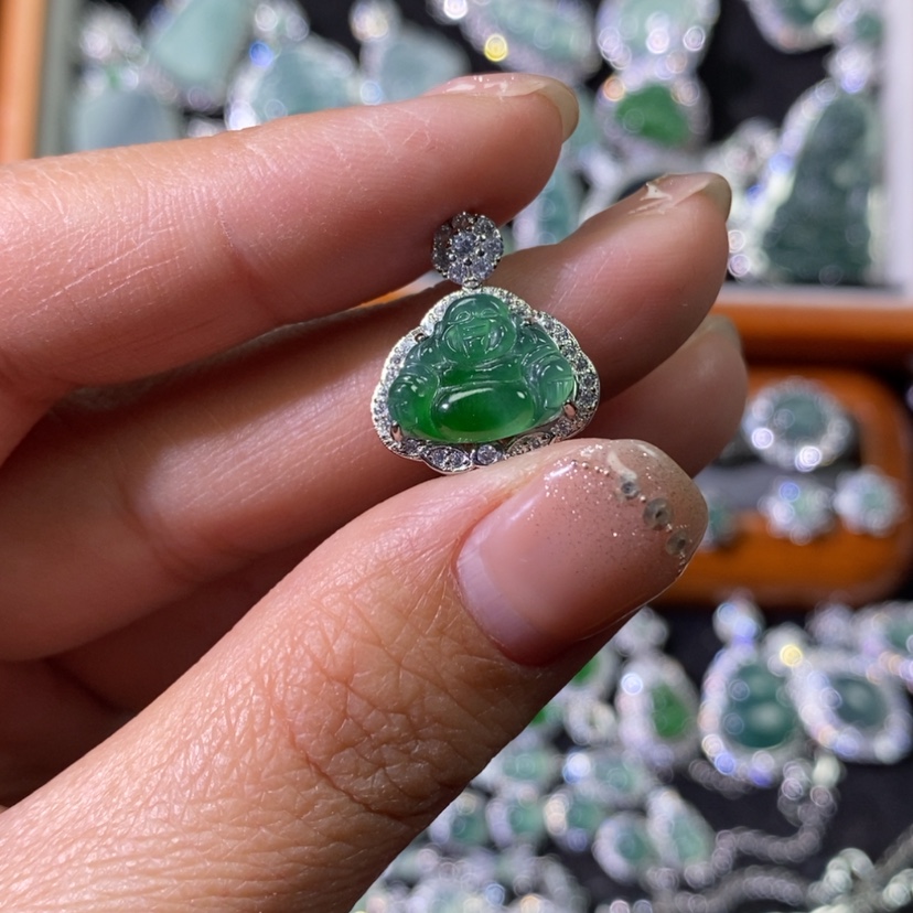 【闪购商品】翡翠颈饰未镶嵌天然