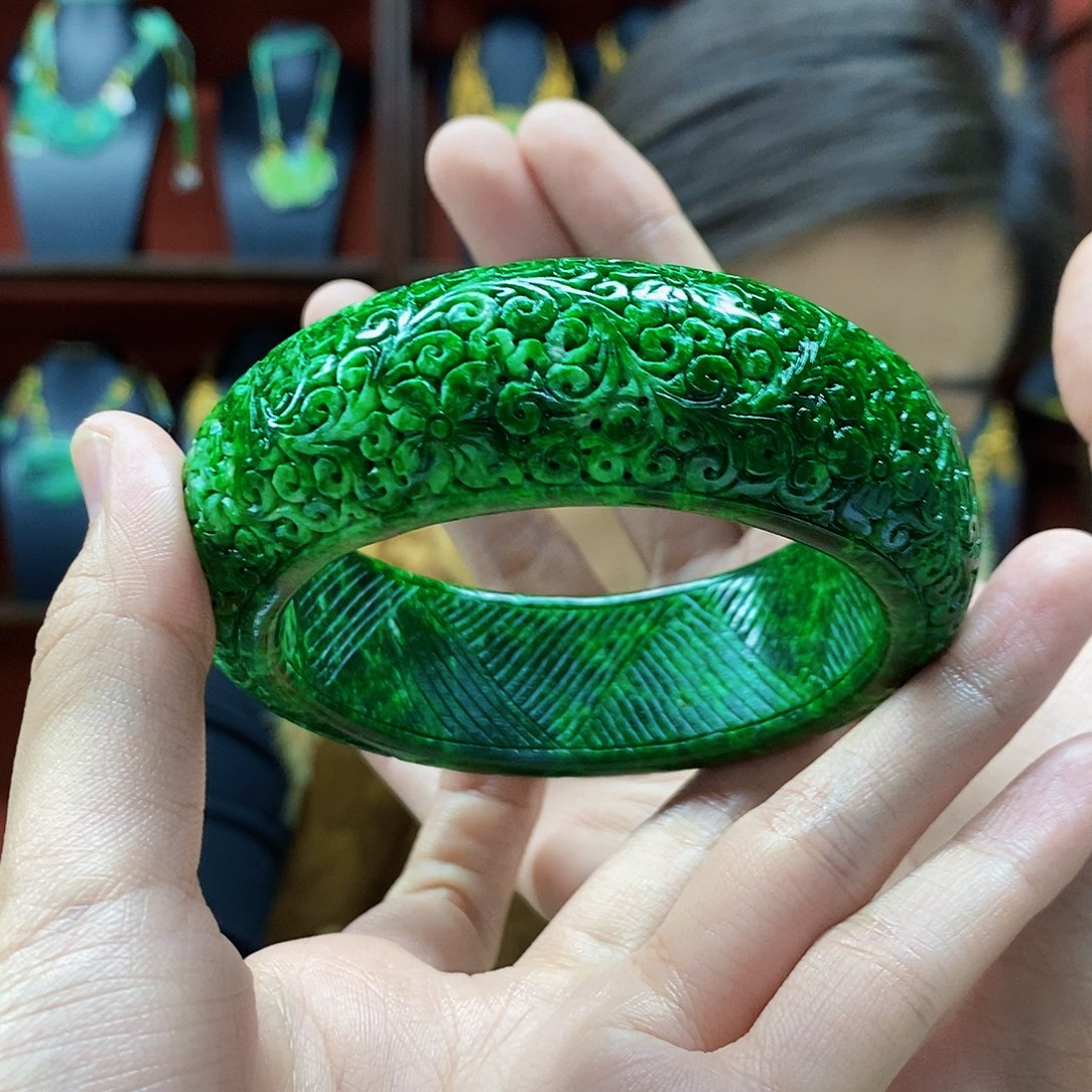 花****翡翠未镶嵌颈饰正圈63#