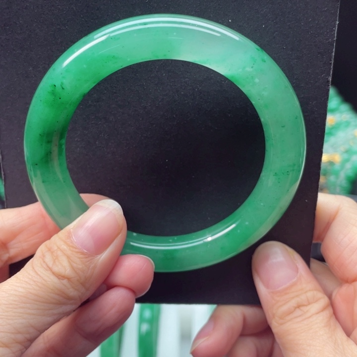 石英质玉手镯未镶嵌58-59