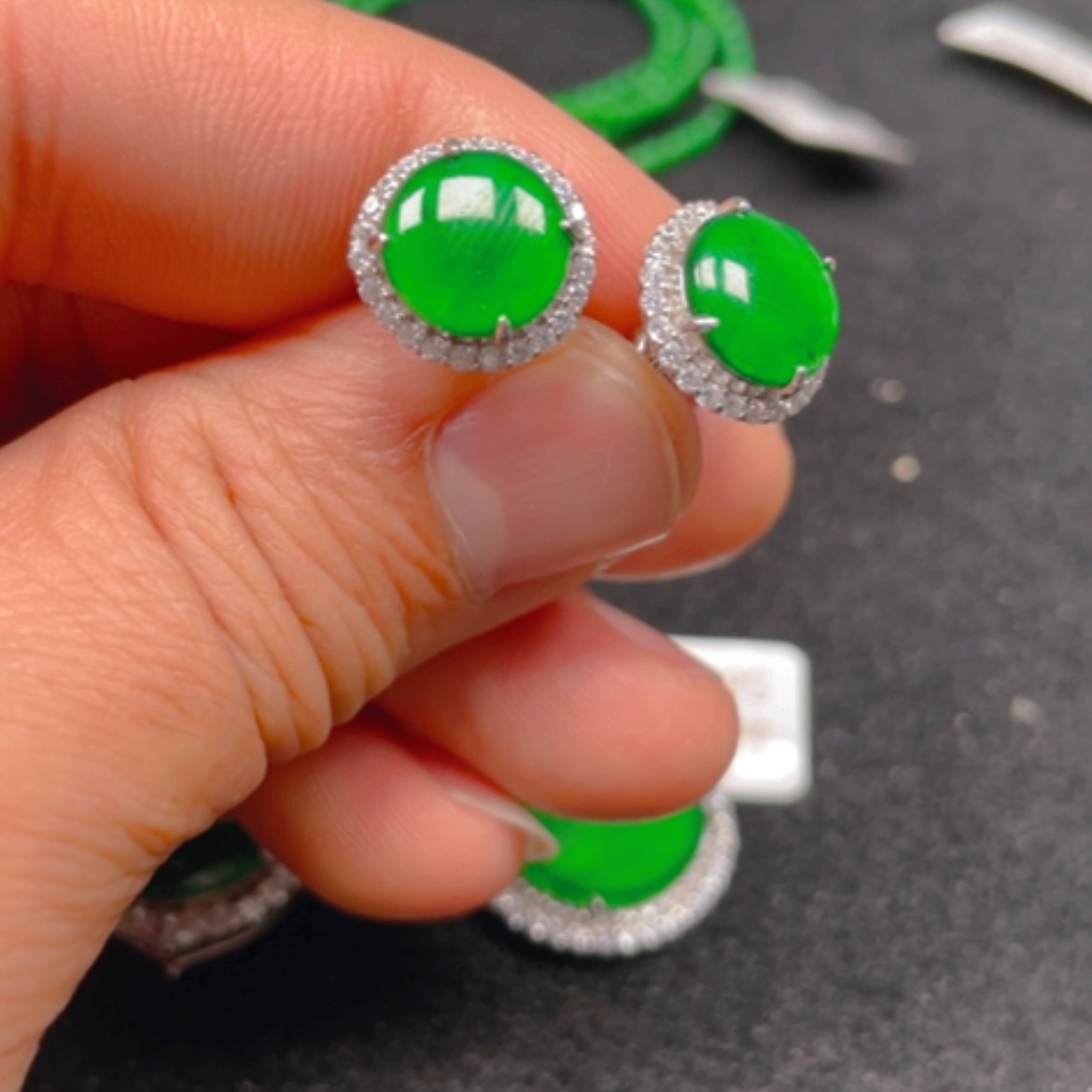 【闪购商品】翡翠颈饰银S925镶嵌耳钉