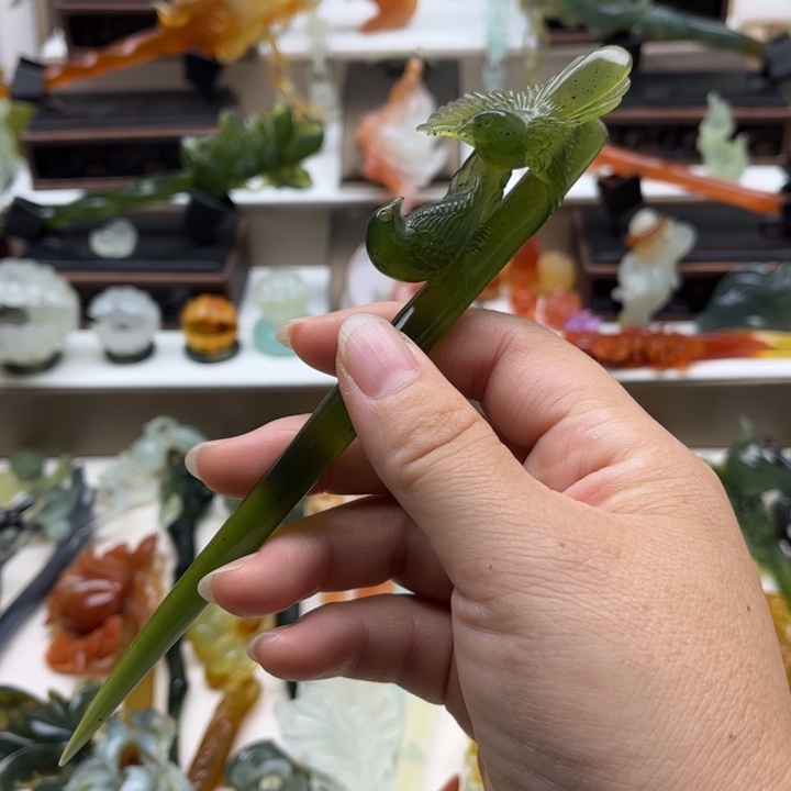 蛇纹石玉未镶嵌岫玉发簪