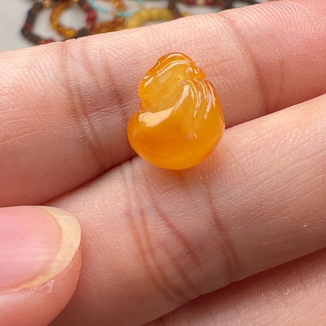 琥珀未镶嵌吊坠(不含链)