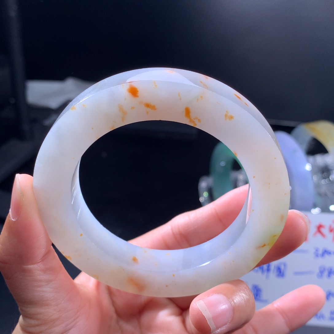 定制翡翠手镯未镶嵌