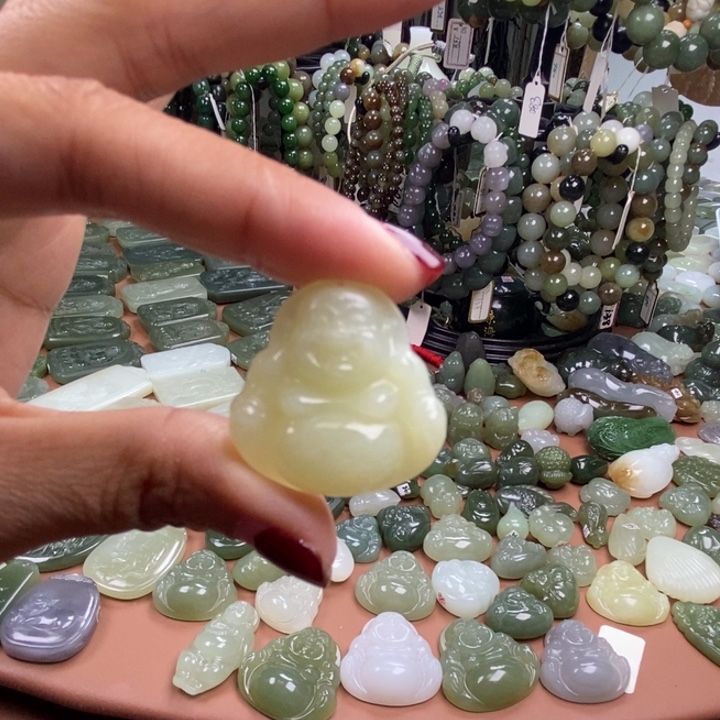 和田玉未镶嵌颈饰和田玉黄口佛公