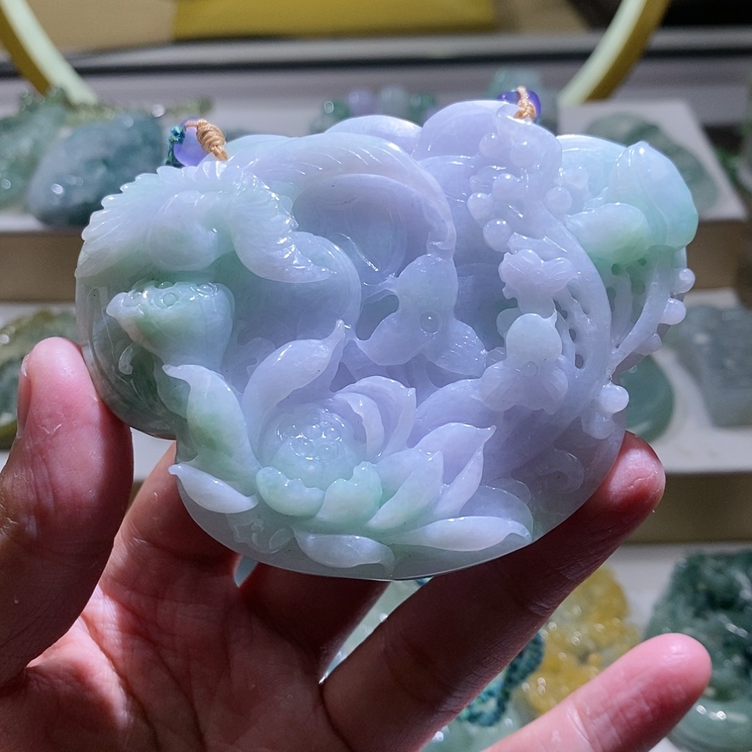 【闪购商品】翡翠颈饰未镶嵌锁