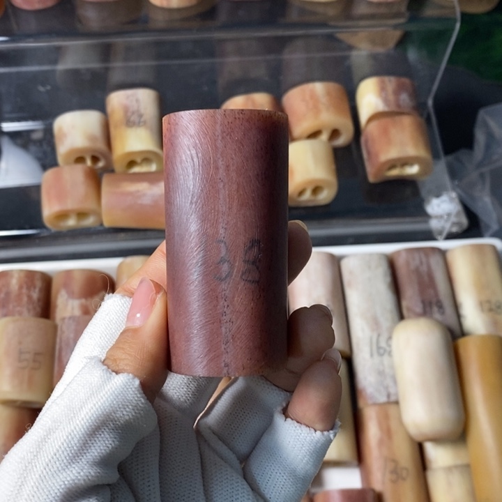 大叶紫檀（黑酸枝木类）