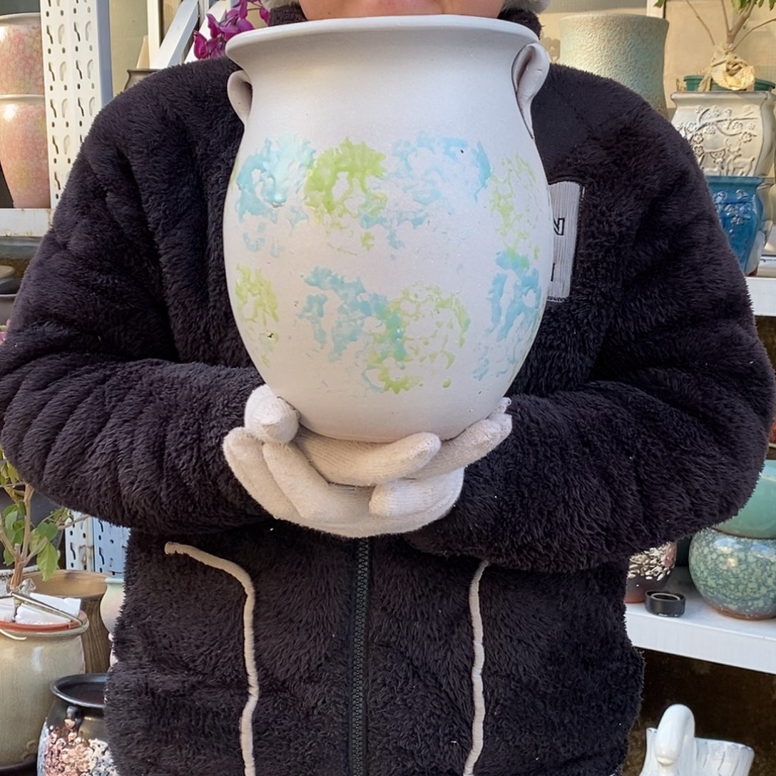 紫砂花盆口20高24瑕疵