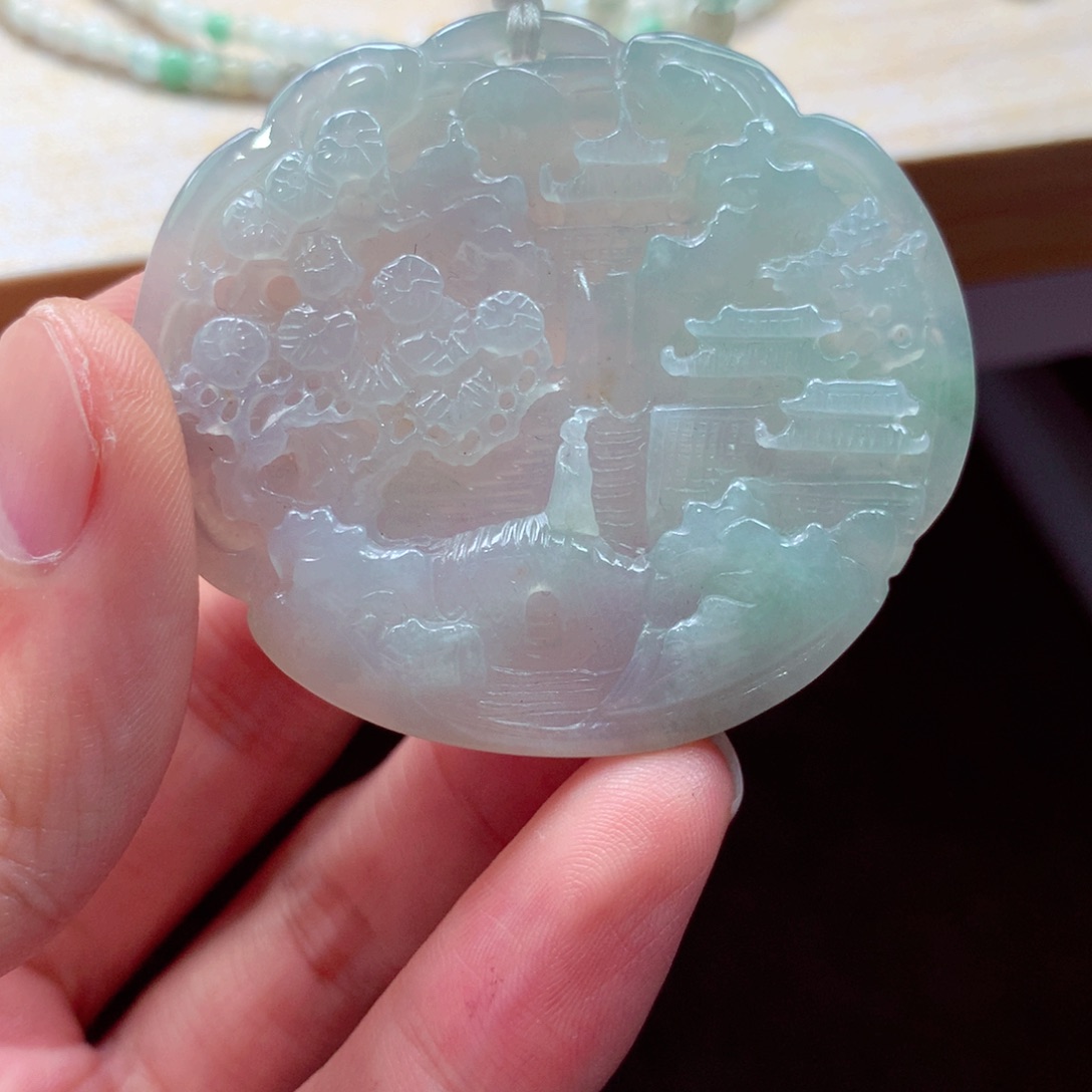 翡翠未镶嵌颈饰吊坠