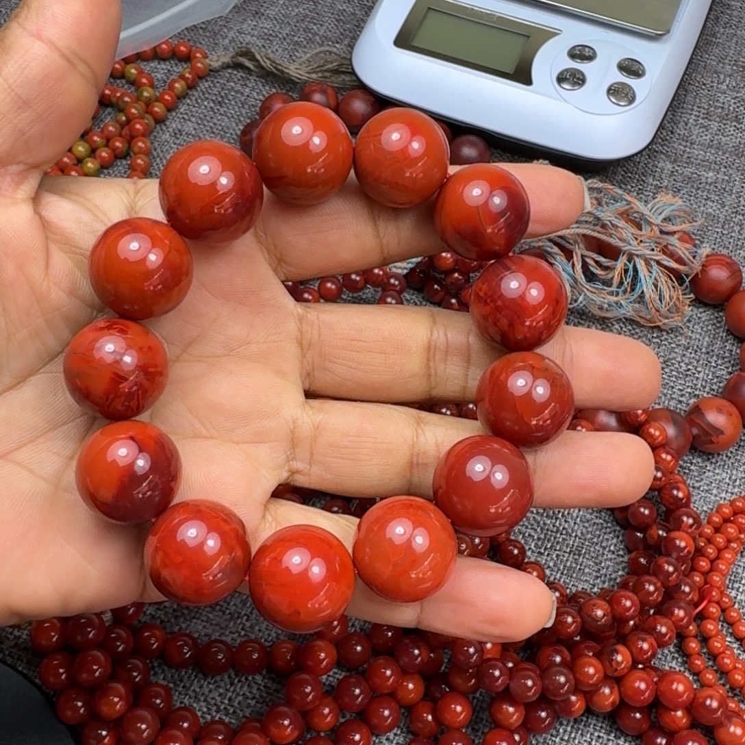 用***6南红玛瑙未镶嵌手链