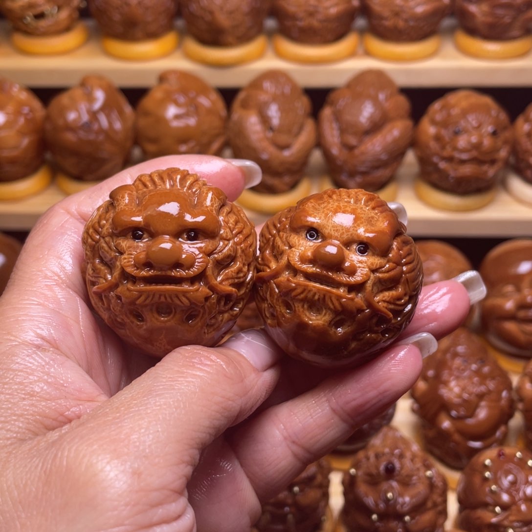 橄榄核把件气**年巴西大橄榄