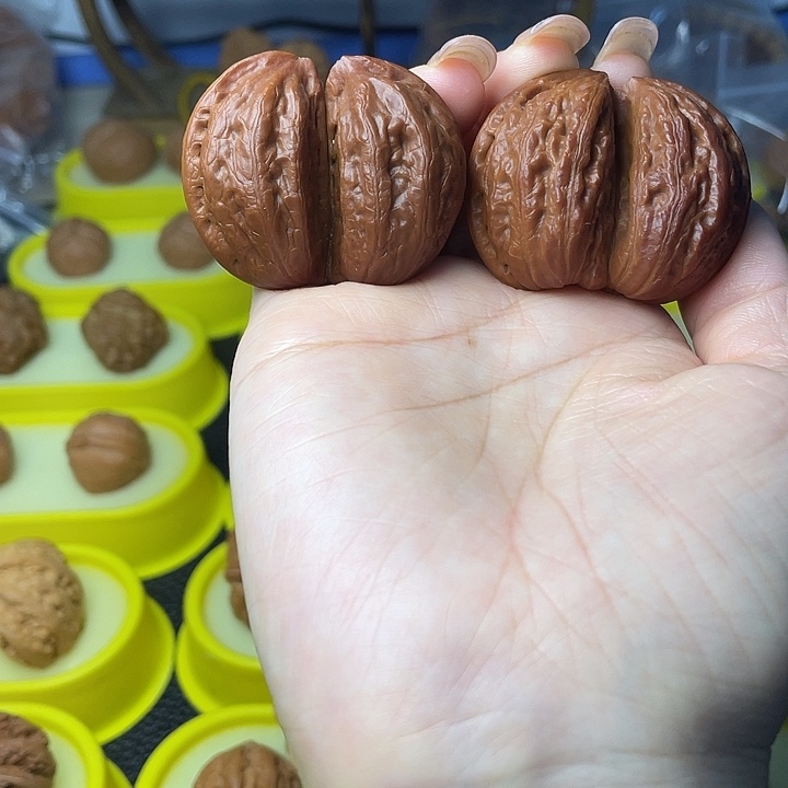 伟***文玩核桃吊坠连体