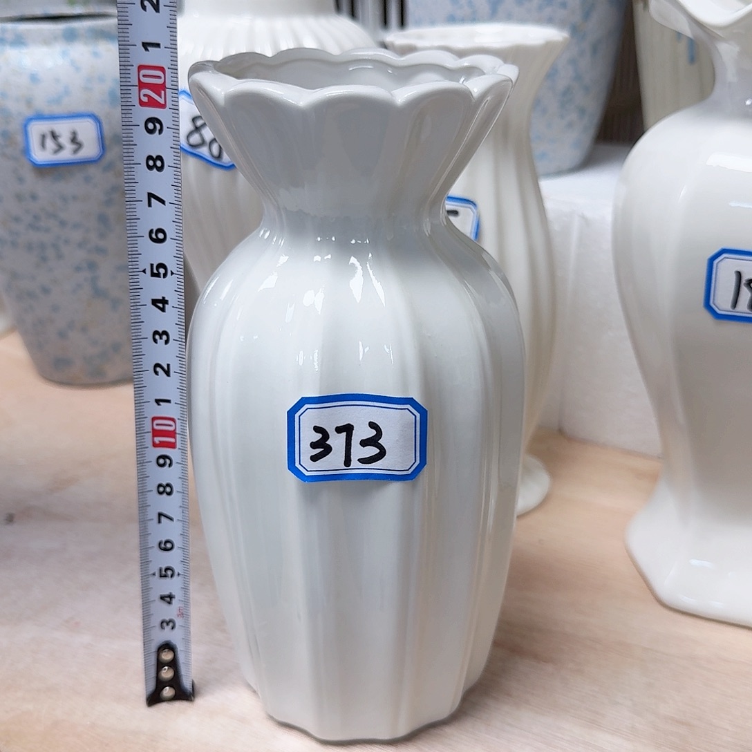 瓶373号亮釉陶瓷高20厘米一个
