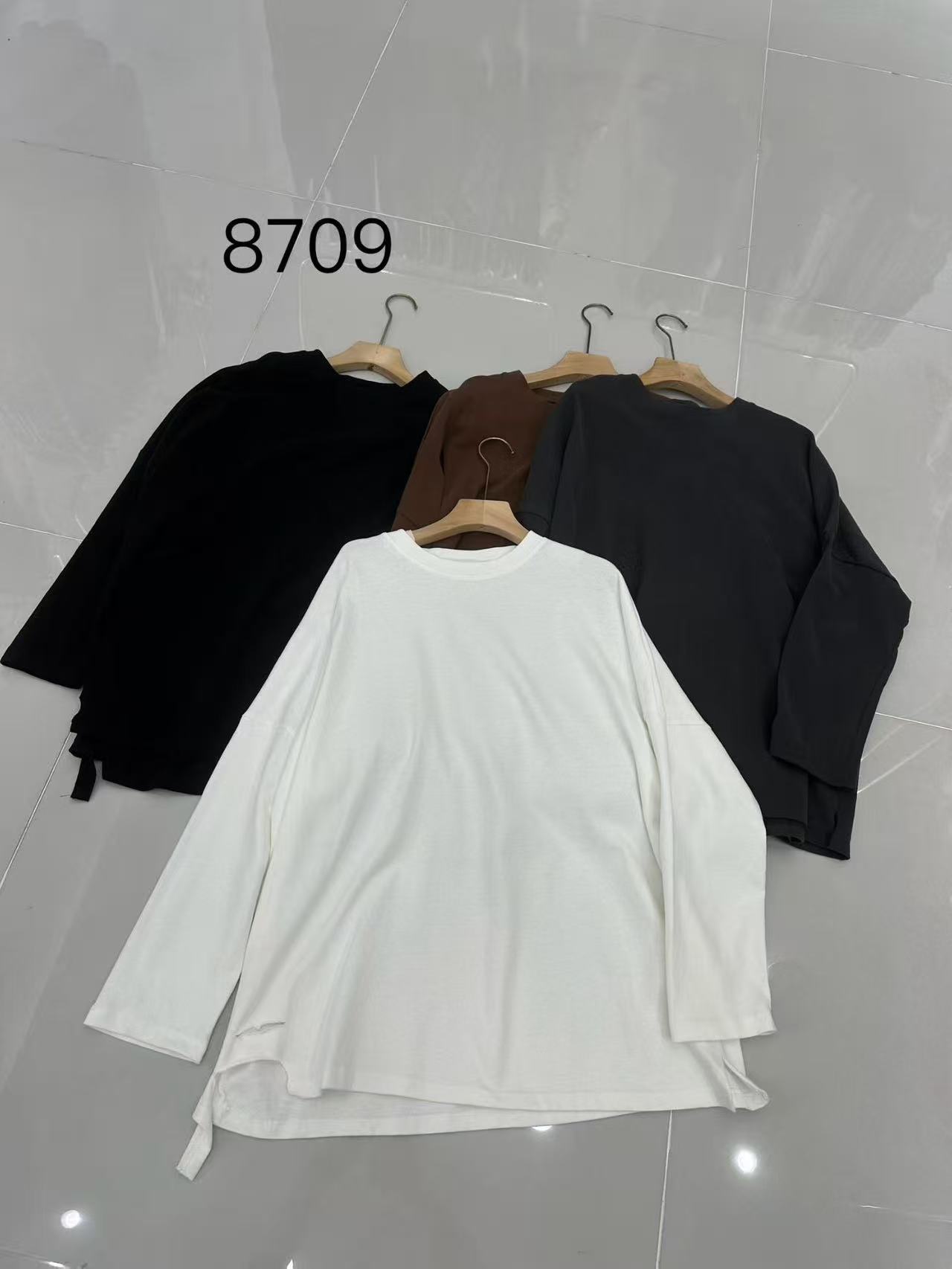 8709秋冬常规长袖耐磨休闲风磨毛纯色T恤宽松百搭时尚圆领