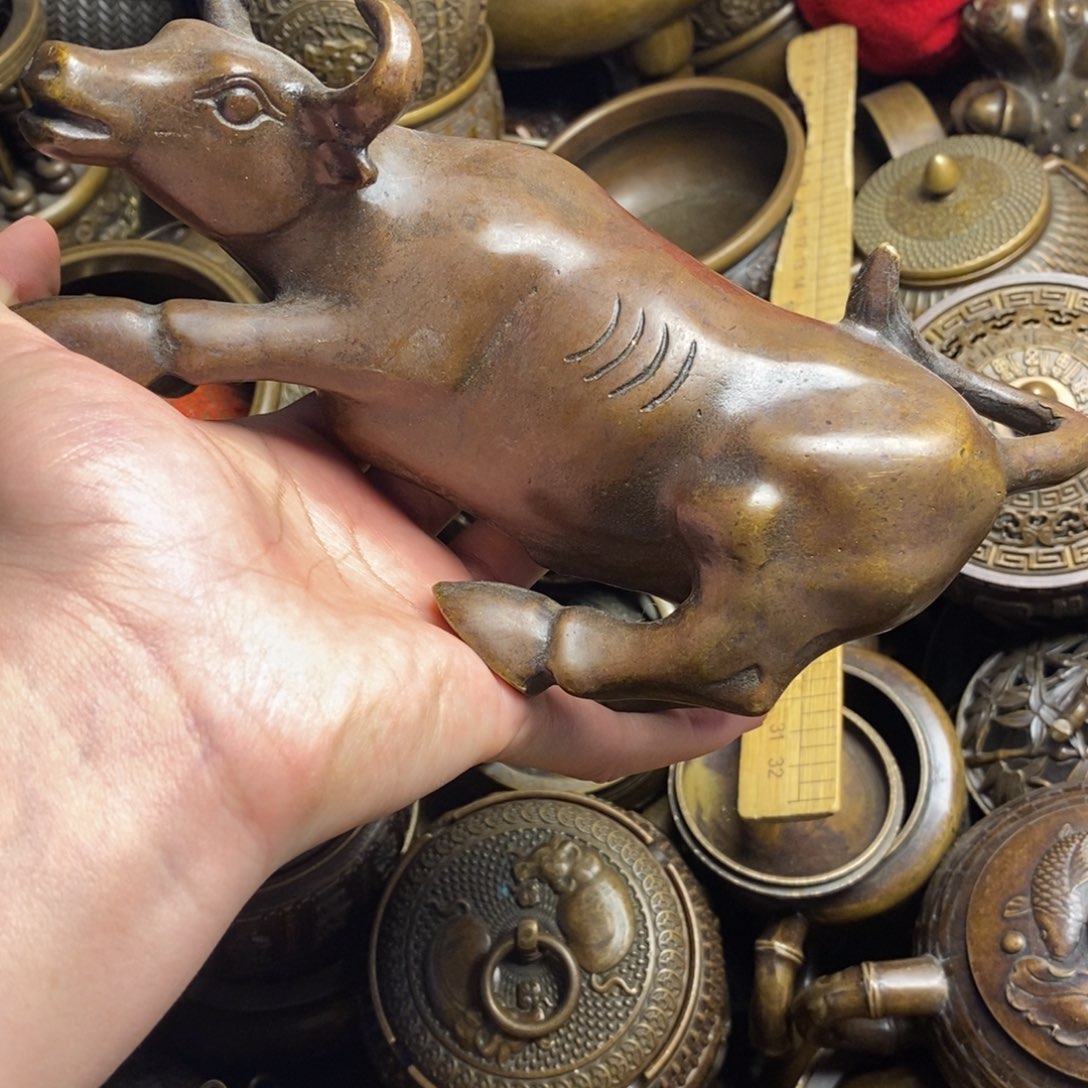 精美铜器做工精良