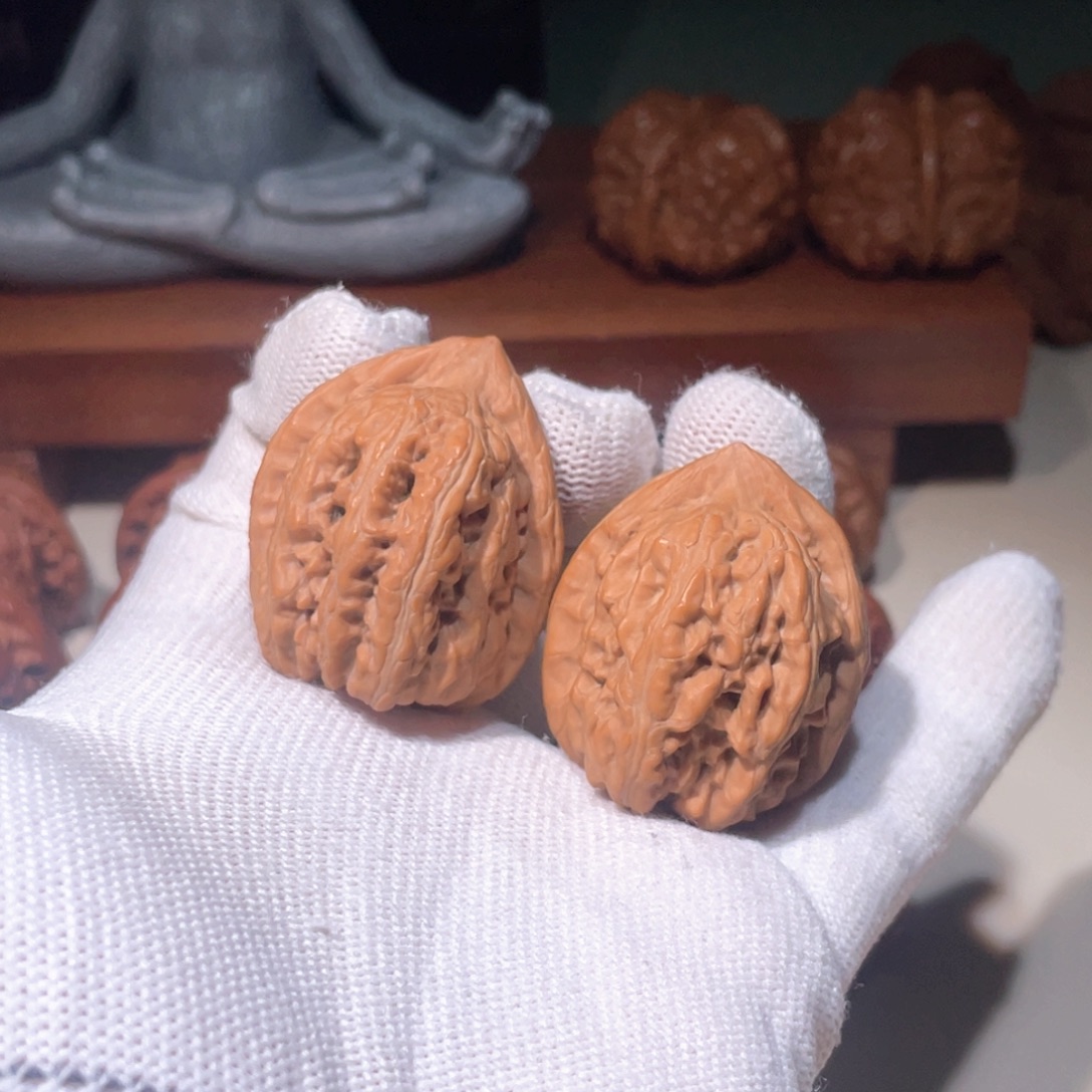 文玩核桃把件赤龙鸡心3234，7252