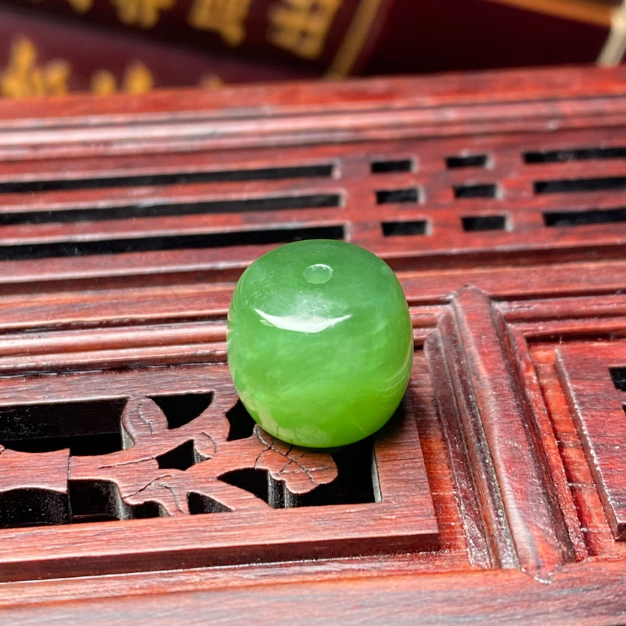【迈越珠宝】天然和田玉碧玉直切珠老型珠果绿色猫眼直切单珠