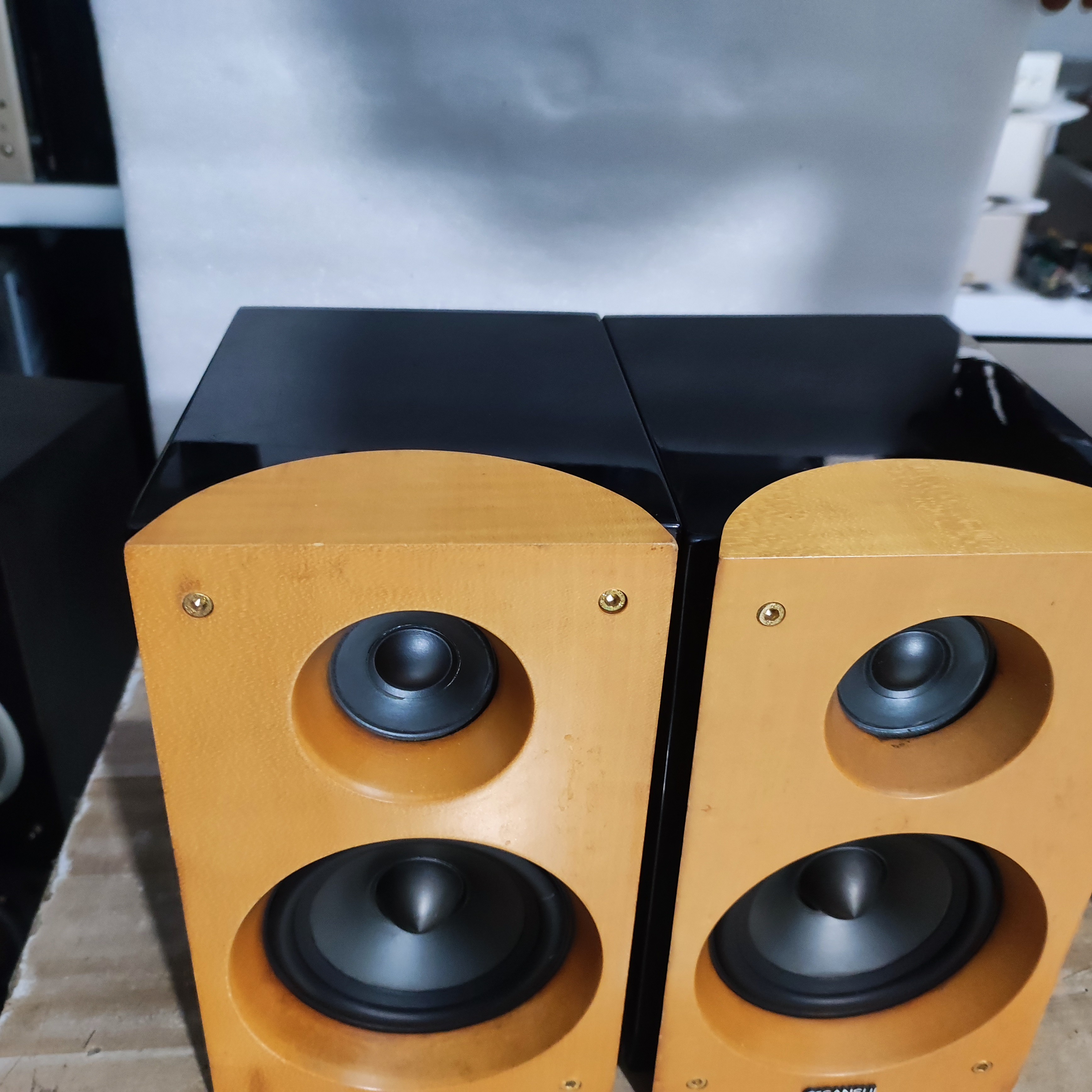 8新  二手音箱运费自理