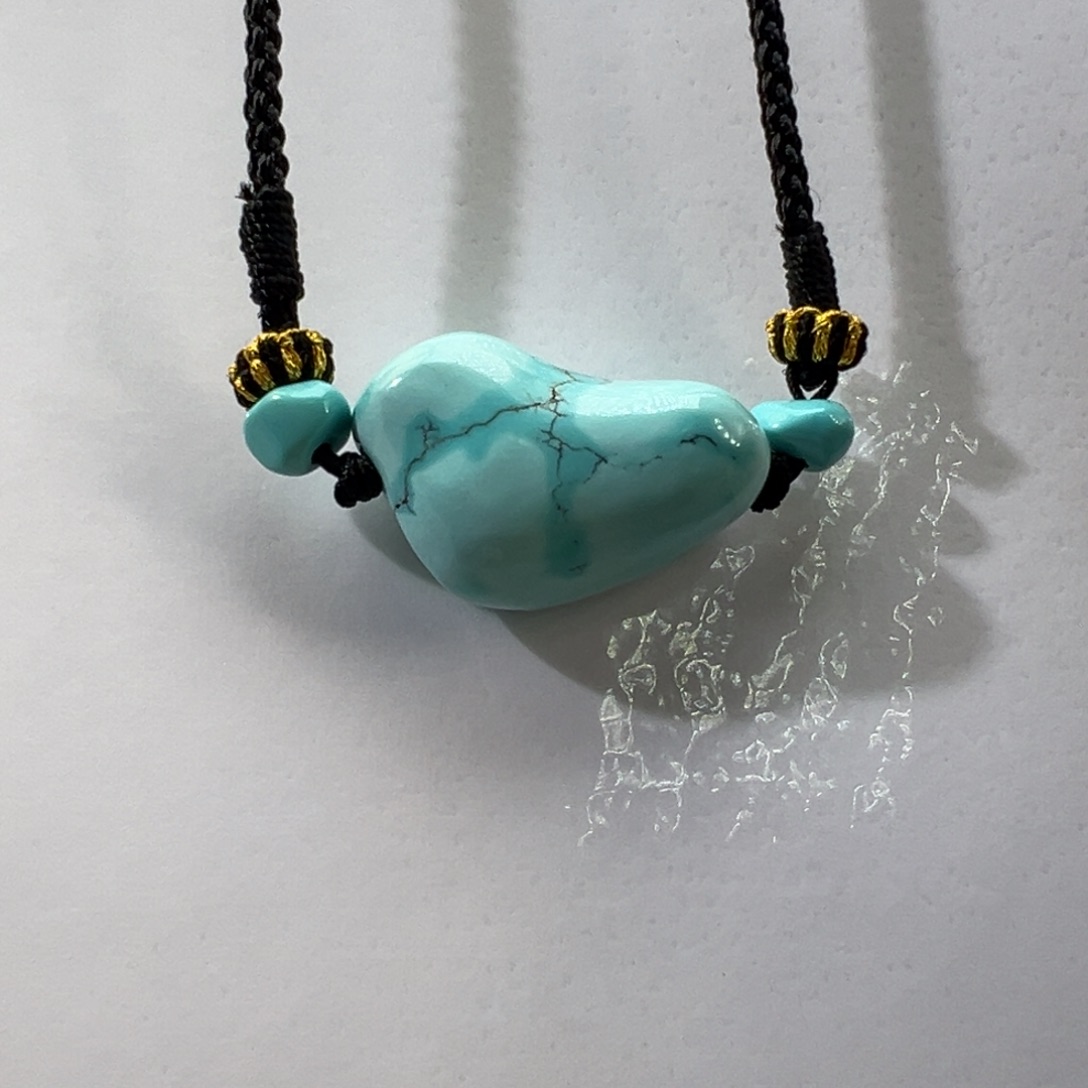 绿松石未镶嵌挂件