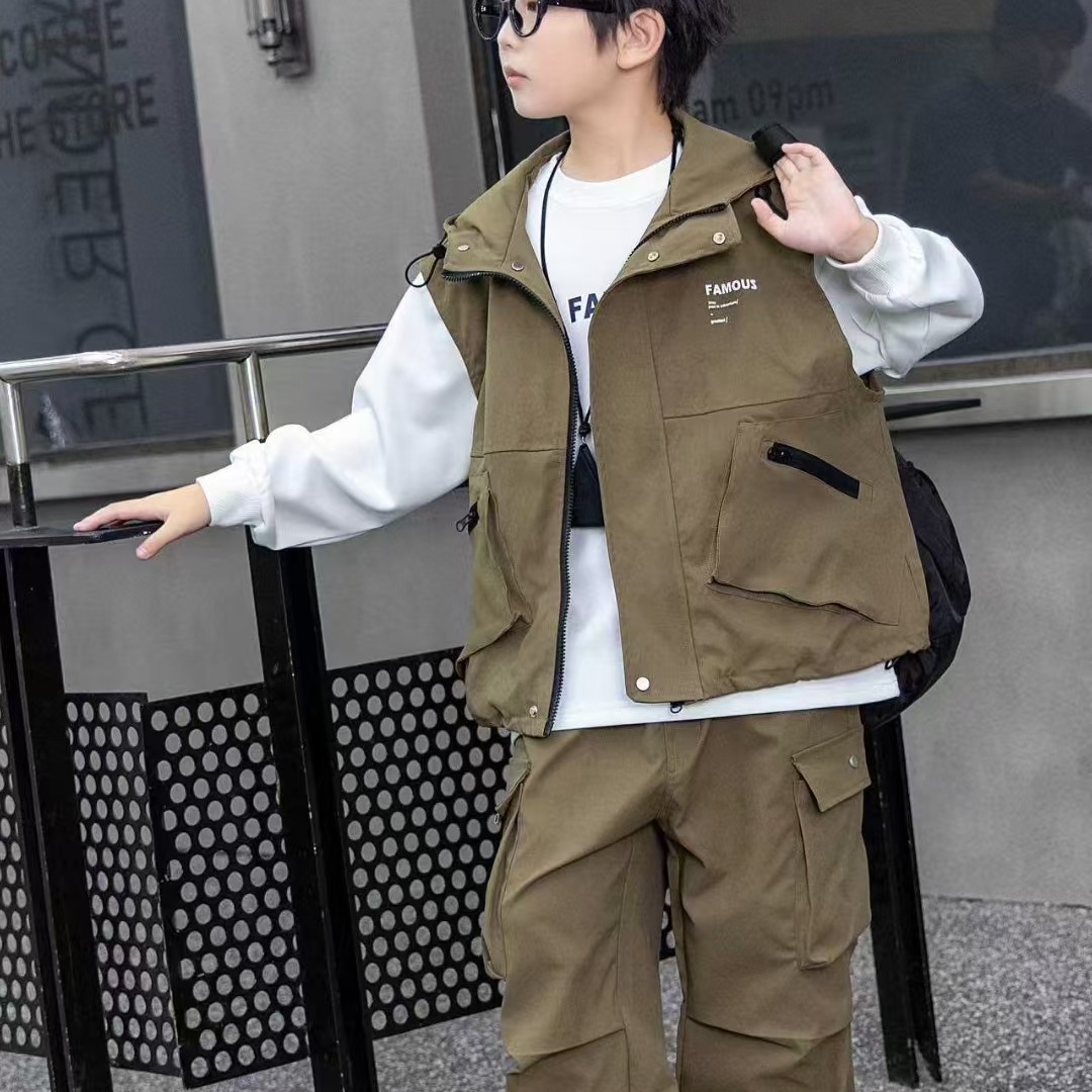 童装常规男春秋印花休闲风马甲工装套装