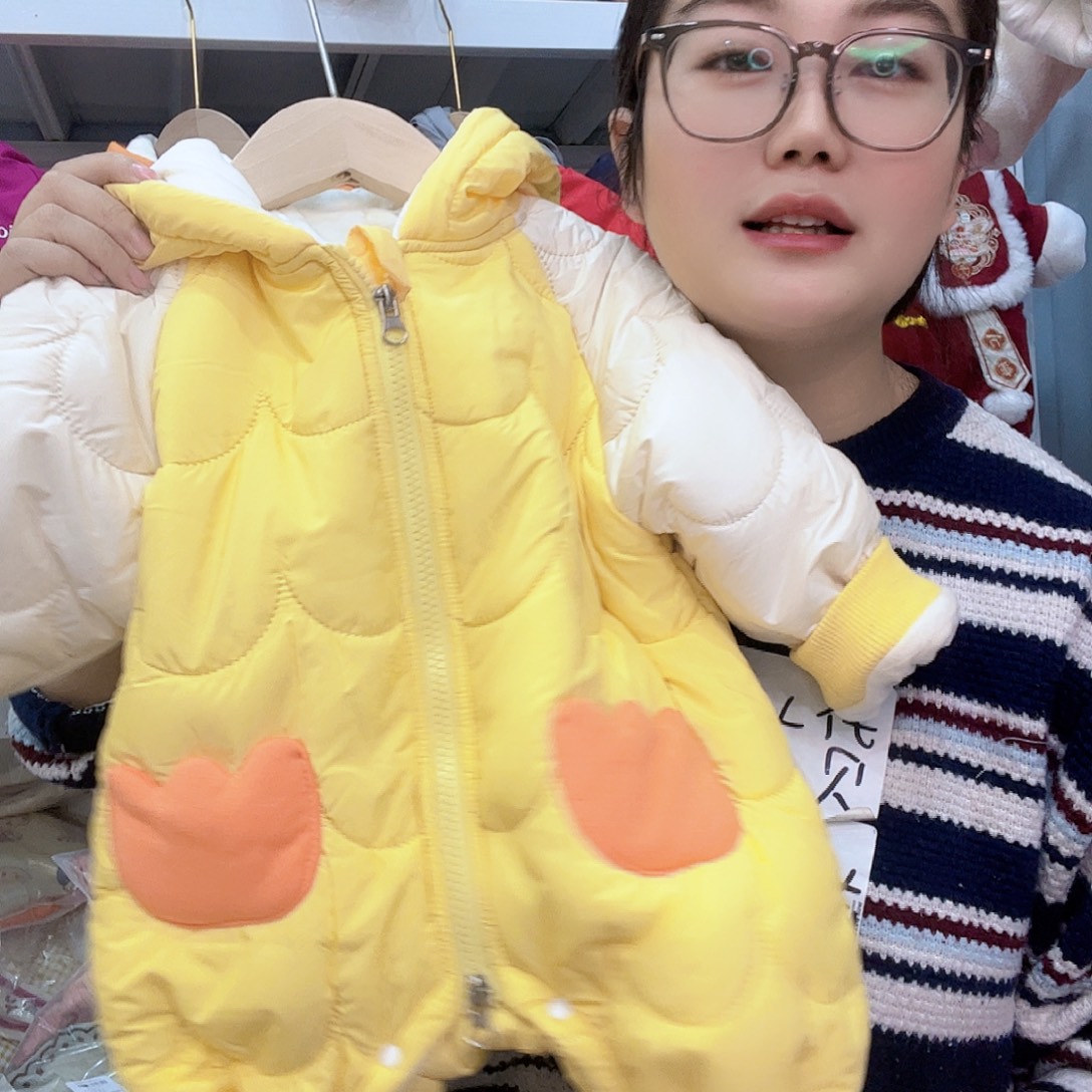 小黄鸭棉服连体衣80店