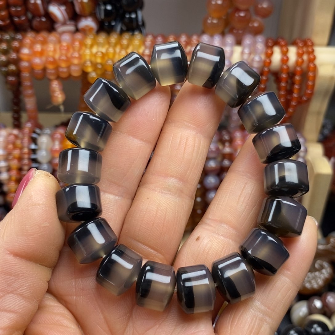 玛瑙/玉髓手链未镶嵌好*子