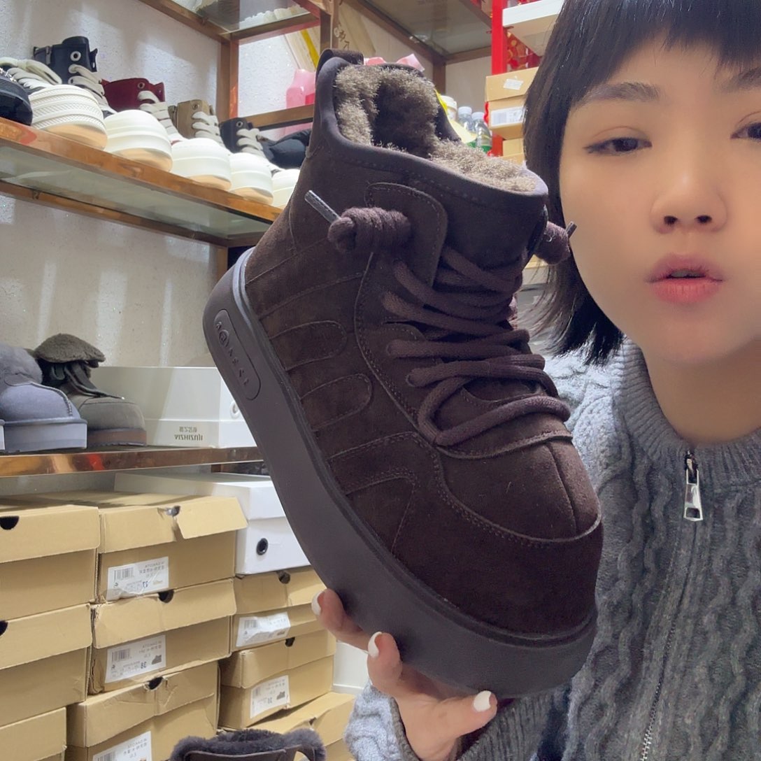 38码咖色卡皮巴拉