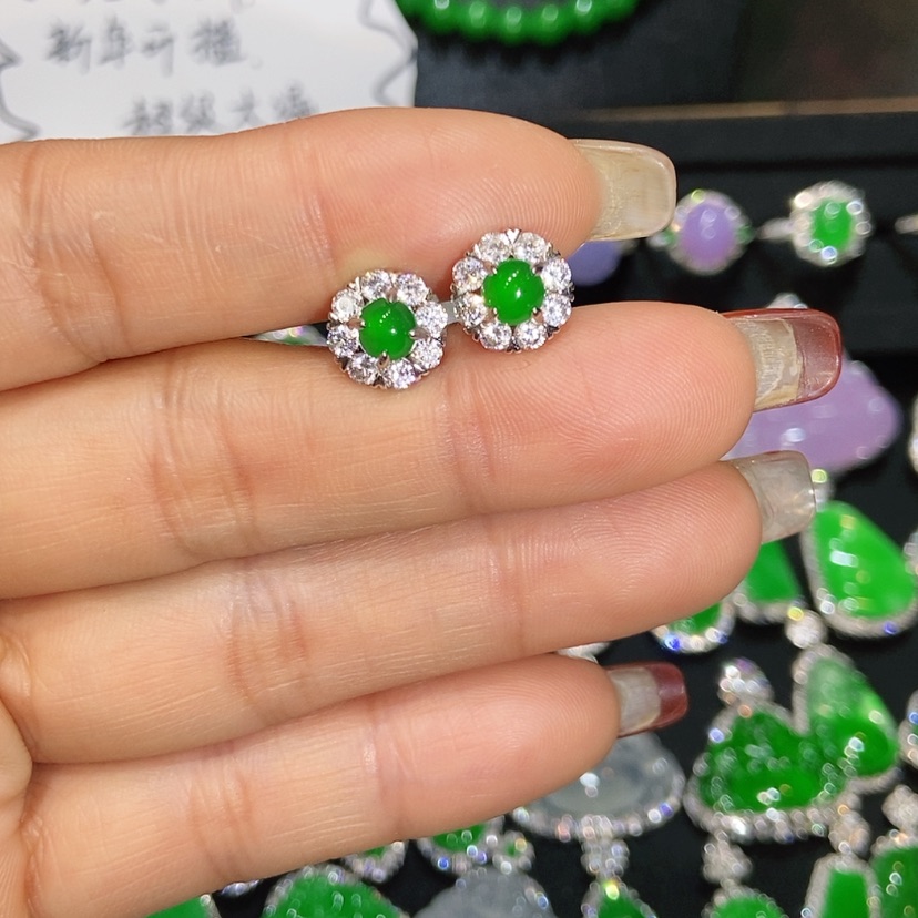 【闪购商品】翡翠耳饰未镶嵌天然翡翠