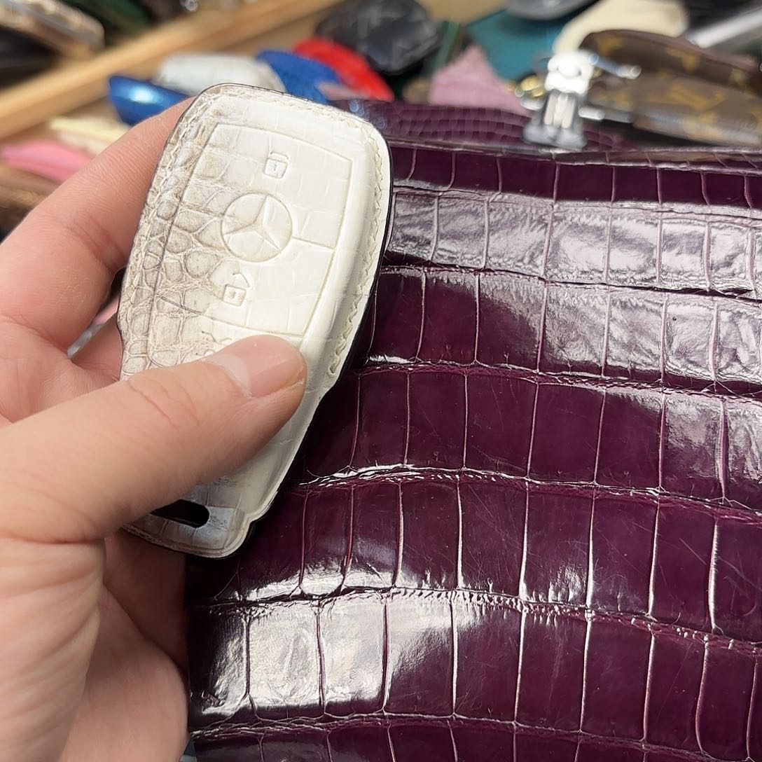 奔驰两个带迈巴赫标