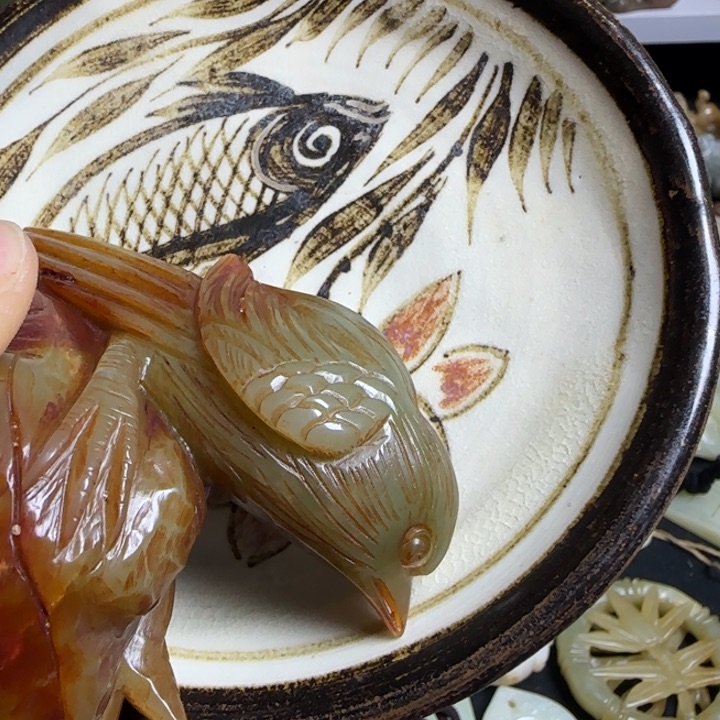 瓷片石*宏新号开播瓷器盘子