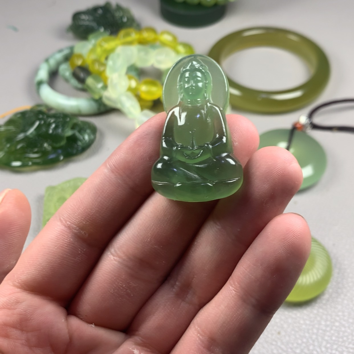 【闪购商品】蛇纹石玉未镶嵌岫玉