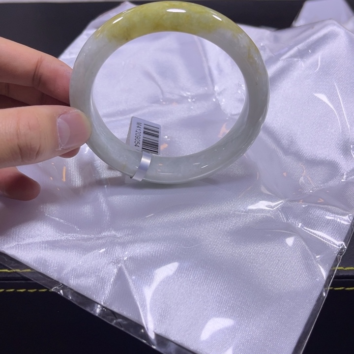 翡翠手镯未镶嵌天然a货翡翠多样性发货