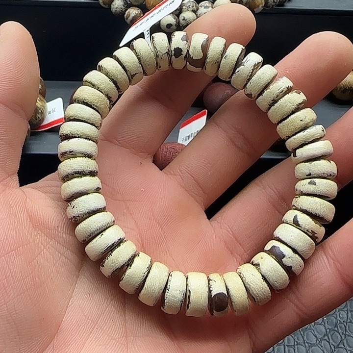 沉香沉香枕老白棋