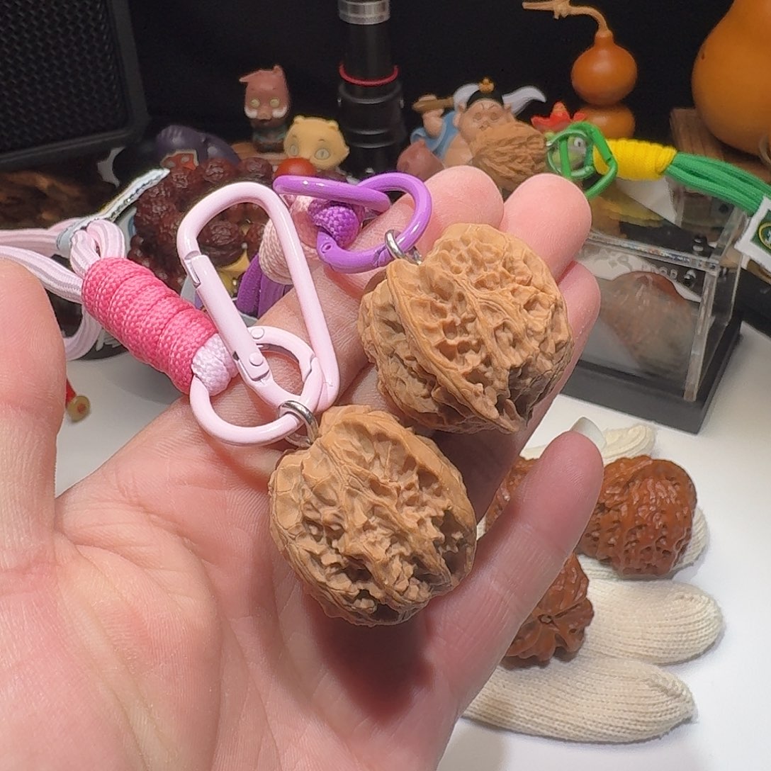 文玩核桃吊坠钥匙