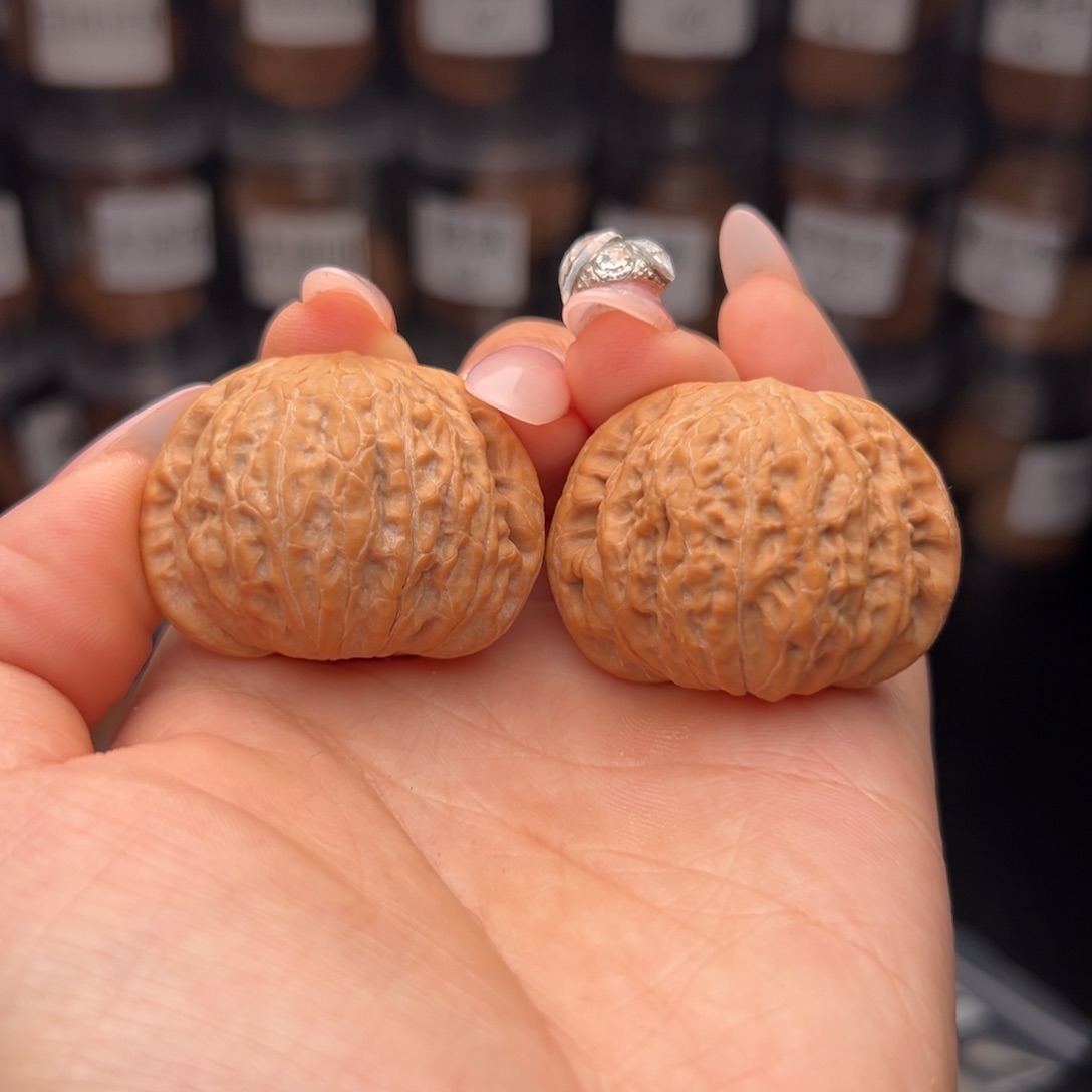 文玩核桃吊坠o*p铁锤