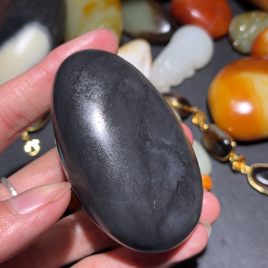 和田玉未镶嵌珠宝奇石