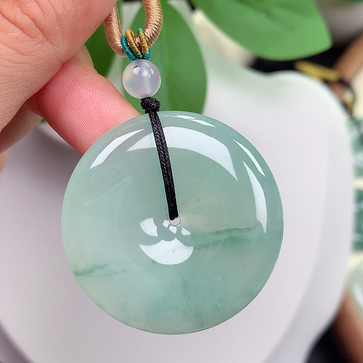 颈饰未镶嵌翡翠平安扣 35.8x6.0mm