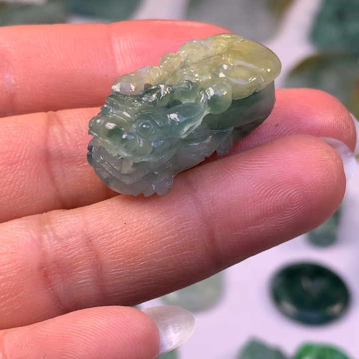 定制翡翠未镶嵌翡翠